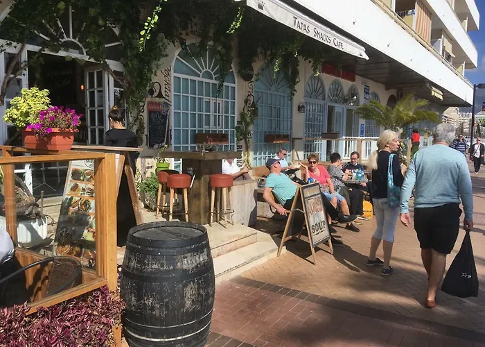 David By The Sea. 1:st Line * Fuengirola